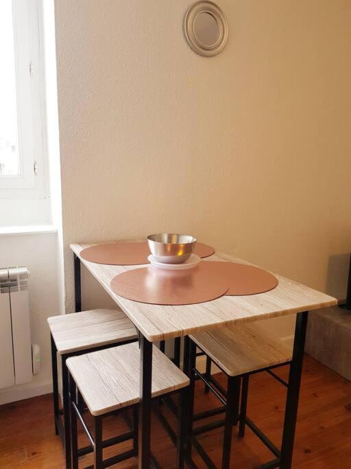 Le Jeanne 4/6 Couchages, Wifi, Sanctuaire Apartment Lourdes Exterior foto